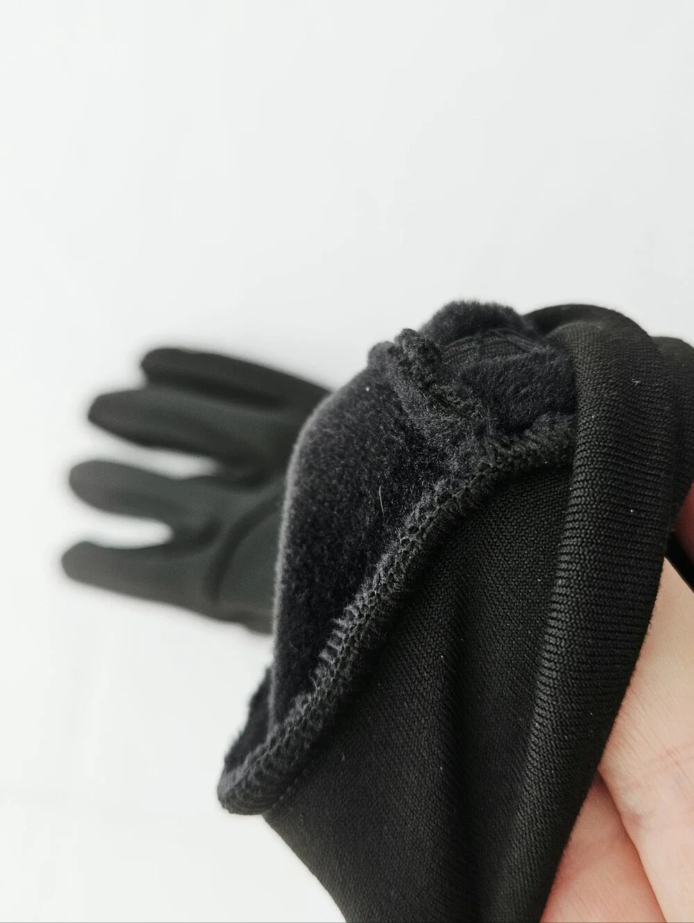 Black Winter Touchscreen Gloves with Lightning Accent